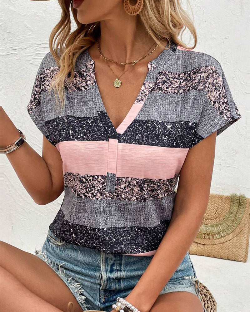 T-shirt z dekoltem w serek Kortemig